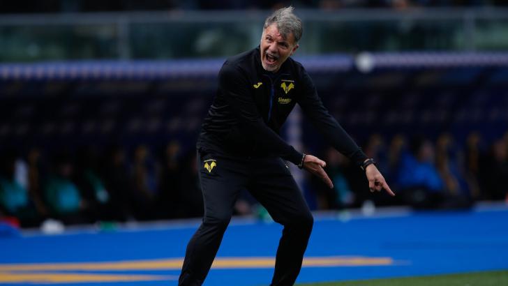 Verona coach Marco Baroni gestures
